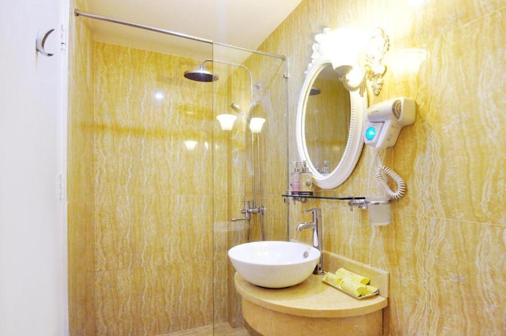 A25 Hotel - 255 Le Thanh Ton Хошимін Екстер'єр фото